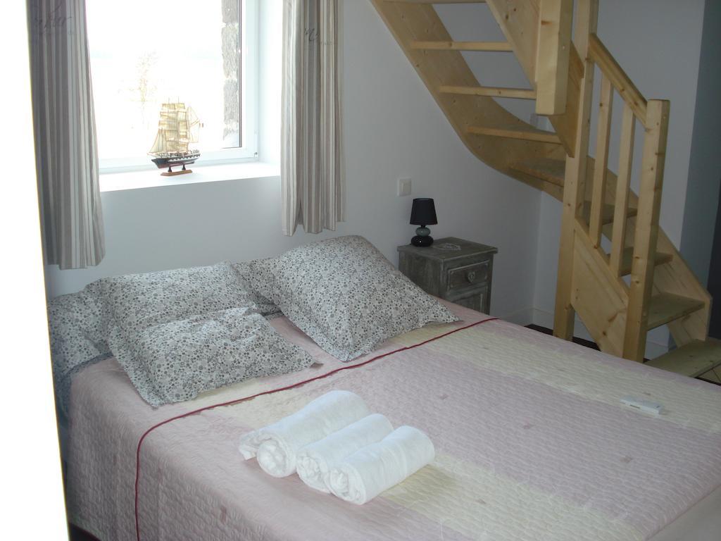 ロズ・シュル・クエノン ドメーヌ デュ プレ サレ Bed & Breakfast 部屋 写真