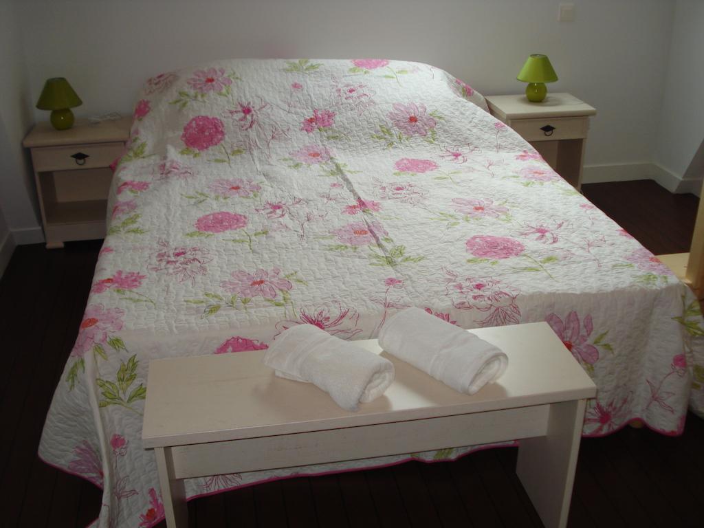 ロズ・シュル・クエノン ドメーヌ デュ プレ サレ Bed & Breakfast 部屋 写真